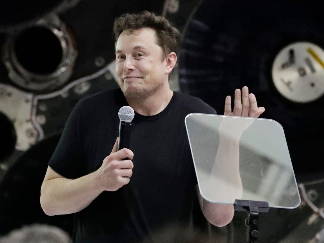 Elon Musk ลั่นอีกครั้ง มหาวิทยาลัยมีไว้เรียนเอาวุฒิ แต่ความรู้ที่ใช้ได้จริงล้วนอยู่นอกห้องเรียน